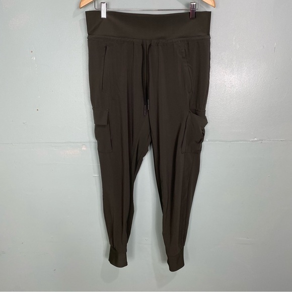 Athleta Sutton Jogger Cargo Pants Sz 10 Arbor Olive Green 405713‎ - Picture 1 of 6